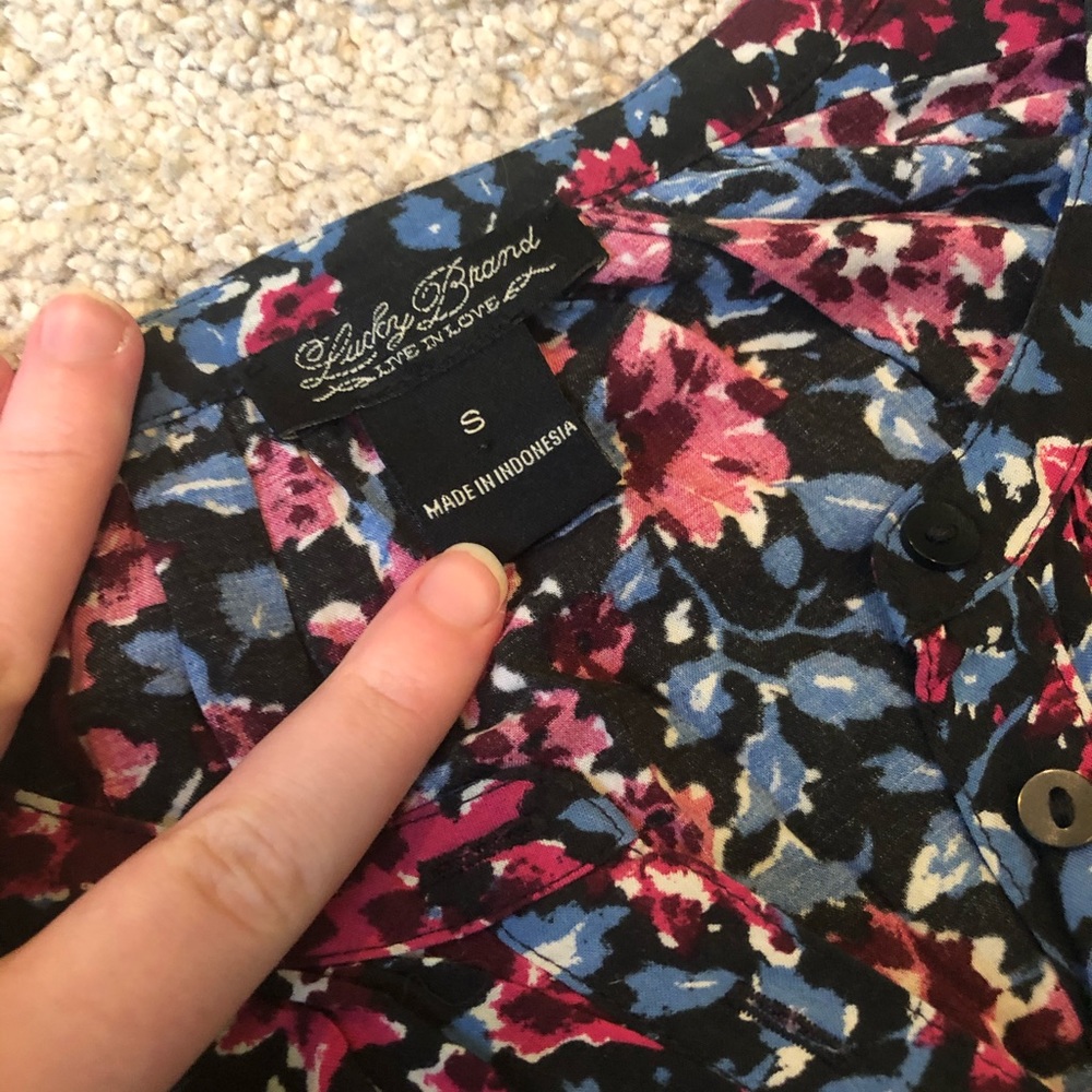 blouse - Picture 4 of 4